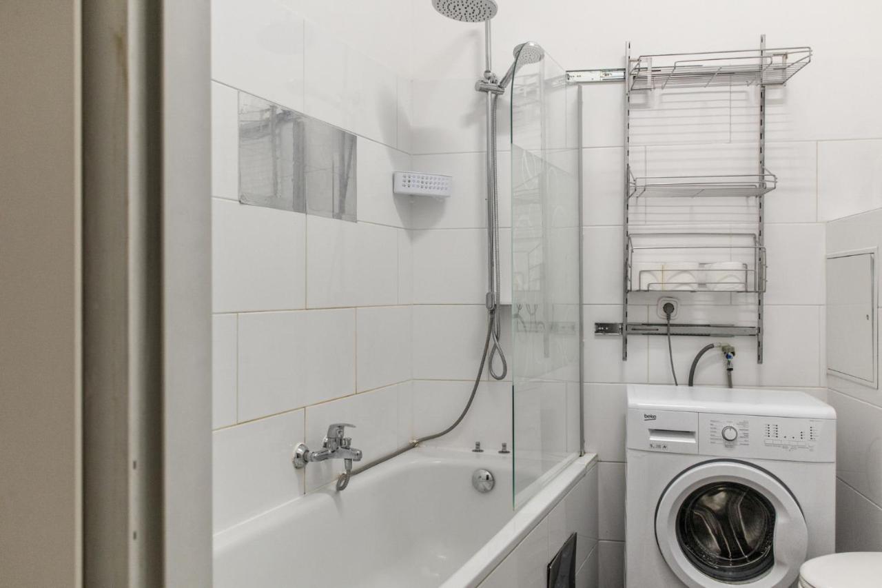 Joyful 2Br Apt. @ Millenium Tower And The Danube Wina Bagian luar foto